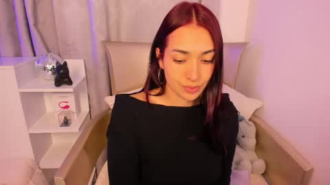 Gabriela online show from November 21, 3:33 pm