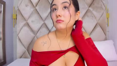 Snapshot of gabyparker_ chatting on June 3, 12:19 pm Gaby online show from June 3, 12:19 pm