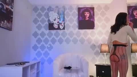 Snapshot of gabypetit chatting on July 8, 7:51 pm Gaby online show from July 8, 7:51 pm