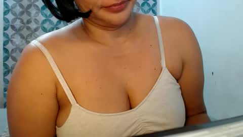 gabysot online show from December 21, 1:35 am