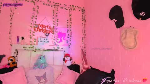 gabyye capprins online show from December 1, 12:04 am