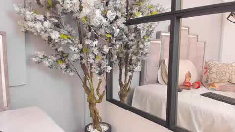 gabyyjones online show from February 26, 2:36 pm