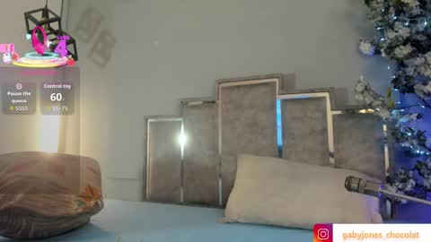 gabyyjones online show from September 25, 11:36 am