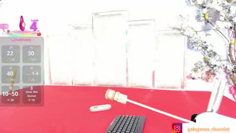 gabyyjones online show from December 14, 11:48 am