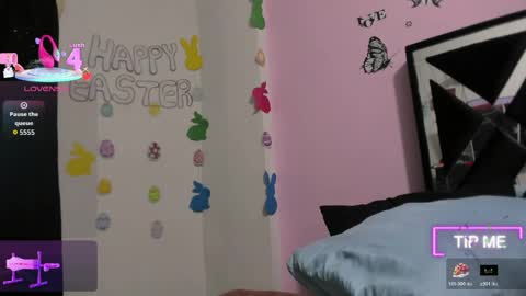 gabyyjones online show from April 1, 9:43 am