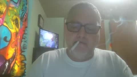 Snapshot of gadude45 chatting on May 23, 5:39 pm gadude45 online show from May 23, 5:39 pm