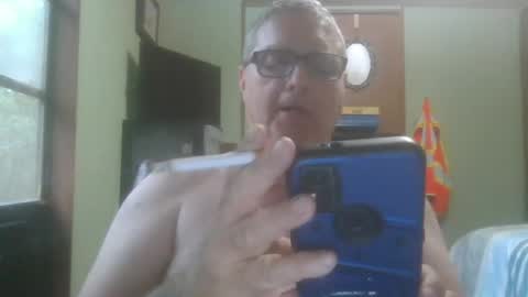 Snapshot of gadude45 chatting on June 14, 10:45 pm gadude45 online show from June 14, 10:45 pm