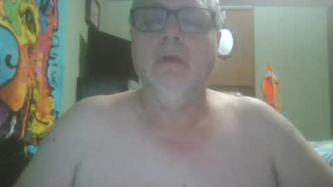 Snapshot of gadude45 chatting on June 24, 1:37 am gadude45 online show from June 24, 1:37 am