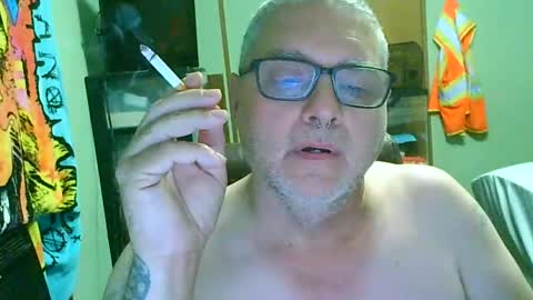 Snapshot of gadude45 chatting on July 11, 2:25 am gadude45 online show from July 11, 2:25 am
