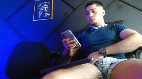 Gael Williams online show from January 1, 11:18 pm