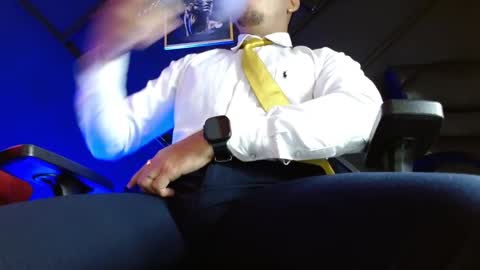 Gael Williams online show from February 22, 1:11 am