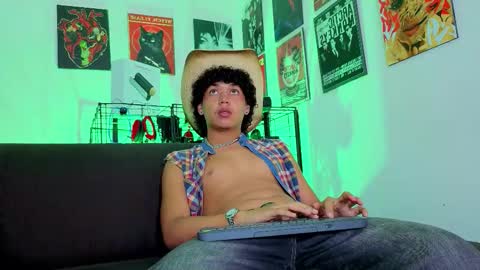 Gael Conner online show from October 30, 1:51 am