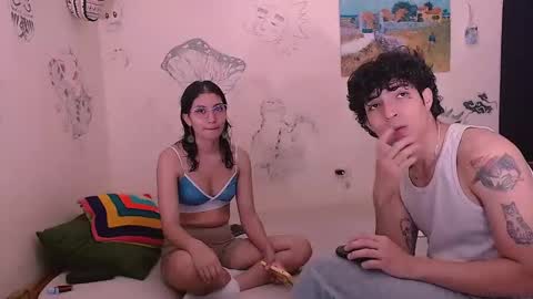 Gaia y Clayde online show from March 9, 8:24 pm