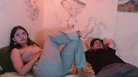 Gaia y Clayde online show from June 25, 2:22 am