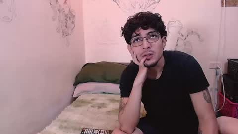 Gaia y Clayde online show from July 25, 7:44 pm