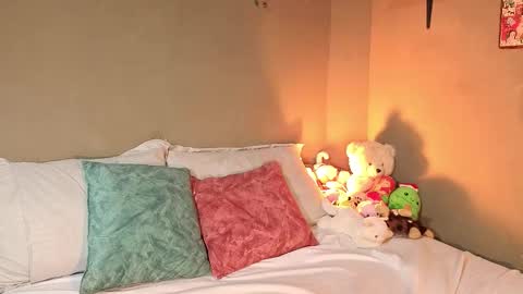 gaia_joness online show from October 27, 7:40 pm