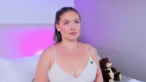 Gaia Baker  online show from April 29, 2:54 pm