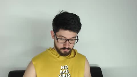 Snapshot of galit_g chatting on November 5, 9:59 pm Gari online show from November 5, 9:59 pm