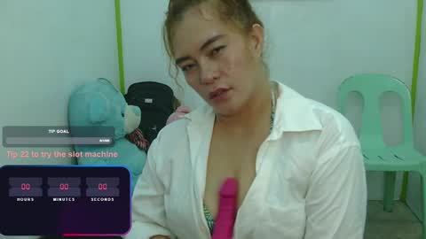 Snapshot of gamerstar9 chatting on December 3, 5:20 am Jena online show from December 3, 5:20 am