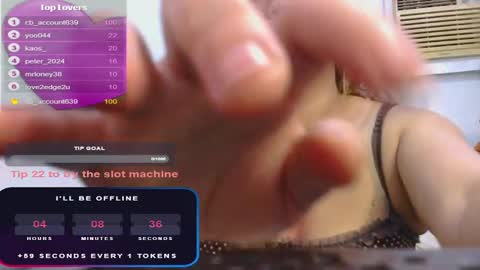 Snapshot of gamerstar9 chatting on December 10, 7:05 am Jena online show from December 10, 7:05 am