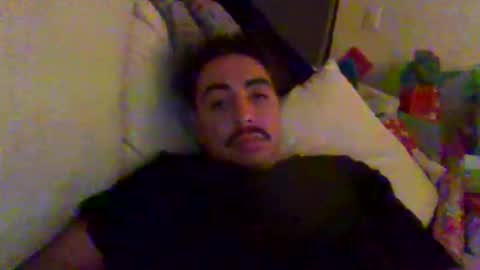 Snapshot of gangdrewski chatting on December 22, 9:17 am gangdrewski online show from December 22, 9:17 am