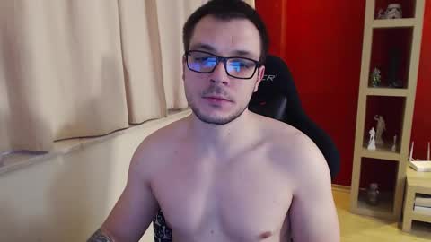 Snapshot of gangstalover8 chatting on December 17, 5:18 am GangstaLover online show from December 17, 5:18 am