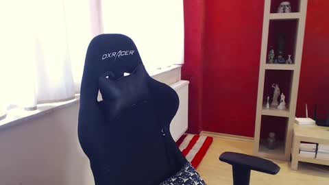 Snapshot of gangstalover8 chatting on January 8, 11:43 am GangstaLover online show from January 8, 11:43 am