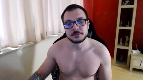 Snapshot of gangstalover8 chatting on February 15, 8:02 am GangstaLover online show from February 15, 8:02 am