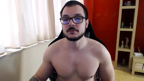 Snapshot of gangstalover8 chatting on February 28, 6:47 am GangstaLover online show from February 28, 6:47 am