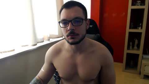 GangstaLover online show from April 16, 4:35 am