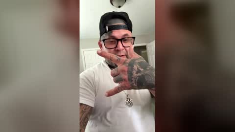 gangsterboy713832281 online show from March 7, 3:31 pm