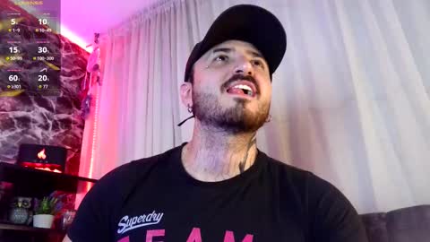 Snapshot of garbel09 chatting on November 13, 6:34 am Chris Dont forget to gift me thumb up Its very important to me and makes me happy AF online show from November 13, 6:34 am