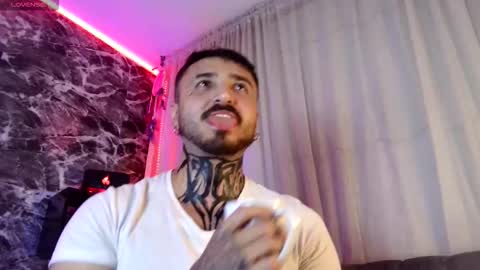 Snapshot of garbel09 chatting on November 21, 6:34 am Chris Dont forget to gift me thumb up Its very important to me and makes me happy AF online show from November 21, 6:34 am