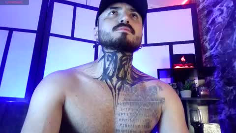 Snapshot of garbel09 chatting on December 18, 6:41 am Chris Dont forget to gift me thumb up Its very important to me and makes me happy AF online show from December 18, 6:41 am