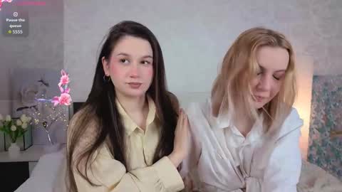 Violla online show from December 15, 4:50 am