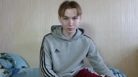 Snapshot of gary_snail33257 chatting on October 24, 6:21 am meow online show from October 24, 6:21 am