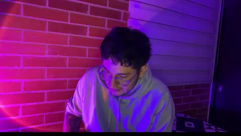 Snapshot of garyy333 chatting on September 22, 4:14 am Gary online show from September 22, 4:14 am