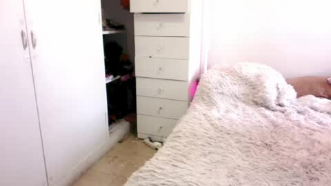 gatitahorny69 online show from July 25, 3:20 pm