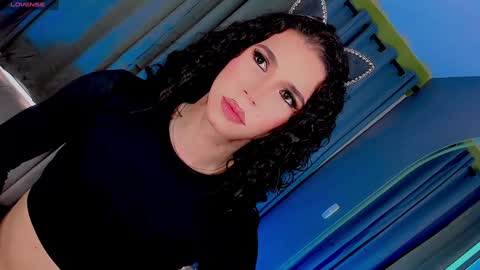 Vnecis Marn online show from January 3, 2:40 pm