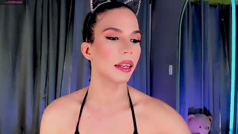 Vnecis Marn online show from January 22, 2:35 pm