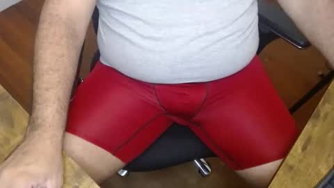 Snapshot of gato27cam chatting on November 27, 6:26 am Marco online show from November 27, 6:26 am