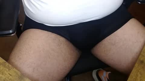 Snapshot of gato27cam chatting on December 18, 1:55 am Marco online show from December 18, 1:55 am