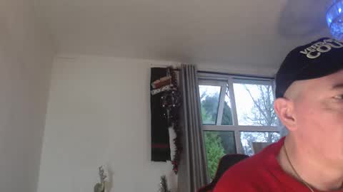 Snapshot of gavinkush chatting on December 15, 3:16 pm gavinkush online show from December 15, 3:16 pm