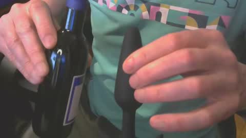 Snapshot of gay_slave_on_cam chatting on December 6, 11:57 pm gay slave on cam online show from December 6, 11:57 pm