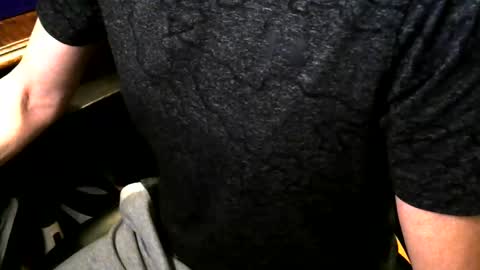 Snapshot of gay_slave_on_cam chatting on December 16, 6:13 pm gay slave on cam online show from December 16, 6:13 pm