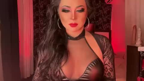 Snapshot of gaylecious chatting on February 2, 2:56 pm gayle online show from February 2, 2:56 pm