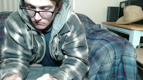 Snapshot of gdanch chatting on January 9, 7:18 pm G online show from January 9, 7:18 pm