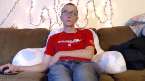 Snapshot of gdanch chatting on November 27, 5:42 am G online show from November 27, 5:42 am