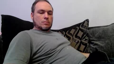 Snapshot of geddes4 chatting on October 8, 10:29 pm SIR online show from October 8, 10:29 pm