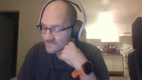 geekgamer41 online show from September 27, 7:24 am